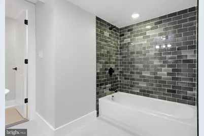 10 R Street NW, Washington, DC 20001 - Photo 31