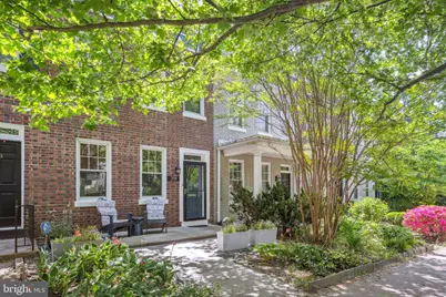 2111 37th Street NW, Washington, DC 20007 - Photo 3