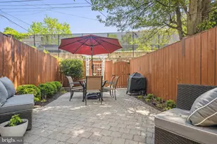 2111 37th St NW, Washington, DC 20007 - Photo 15