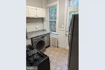 318 N Carolina Avenue SE #1, Washington, DC 20003 - Photo 5