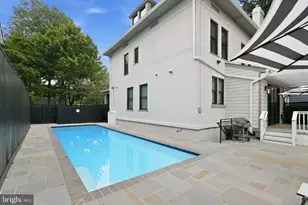 2558 36th St NW, Washington, DC 20007 - Photo 33