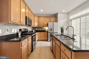 2637 Patricia Roberts Harris Pl NE, Washington, DC 20018 - Photo 9