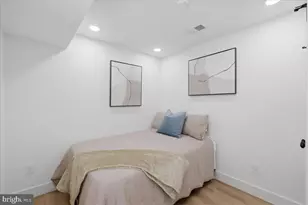 609 Harvard St NW, Washington, DC 20001 - Photo 23