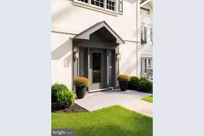 2913 University Terrace NW, Washington, DC 20016 - Photo 3