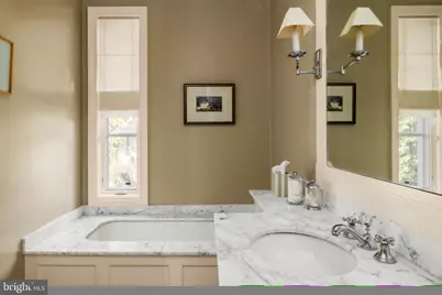 2740 Chain Bridge Road NW, Washington, DC 20016 - Photo 25