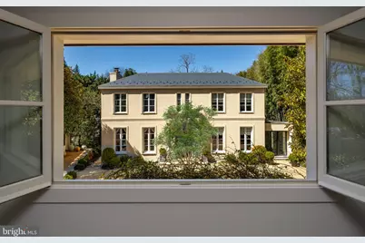 2740 Chain Bridge Road NW, Washington, DC 20016 - Photo 3