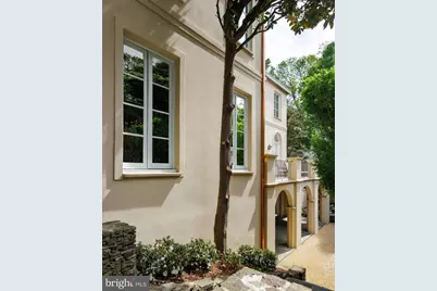 2740 Chain Bridge Road NW, Washington, DC 20016 - Photo 37