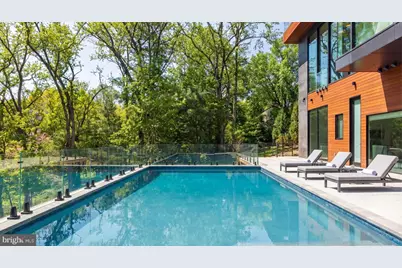 2676 Chain Bridge Road NW, Washington, DC 20016 - Photo 37
