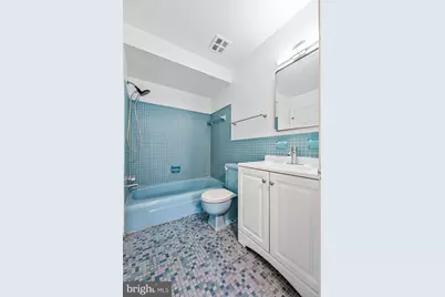 712 6th Street SW, Washington, DC 20024 - Photo 25