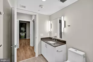 88 V St SW, Washington, DC 20024 - Photo 29