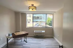 1325 18th St NW, Washington, DC 20036 - Photo 11