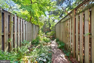 210 4th St SE, Washington, DC 20003 - Photo 47