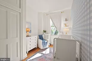210 4th St SE, Washington, DC 20003 - Photo 5