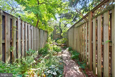 210 4th Street SE, Washington, DC 20003 - Photo 45