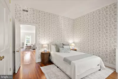 210 4th Street SE, Washington, DC 20003 - Photo 33