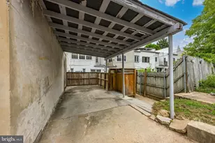1810 Irving St NW, Washington, DC 20010 - Photo 29