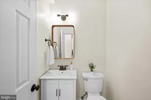 1810 Irving St NW, Washington, DC 20010 - Photo 11