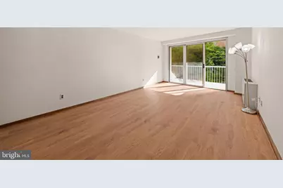 730 24th Street NW #206, Washington, DC 20037 - Photo 5