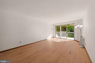 730 24th St NW, Washington, DC 20037 - Photo 5