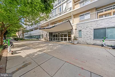 730 24th Street NW #206, Washington, DC 20037 - Photo 7