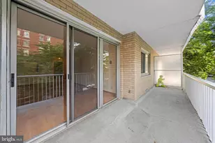 730 24th St NW, Washington, DC 20037 - Photo 5