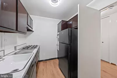 730 24th Street NW #206, Washington, DC 20037 - Photo 17