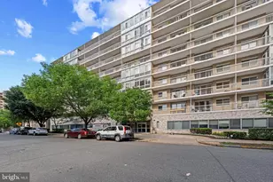 730 24th St NW, Washington, DC 20037 - Photo 21
