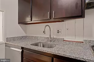 730 24th St NW, Washington, DC 20037 - Photo 17