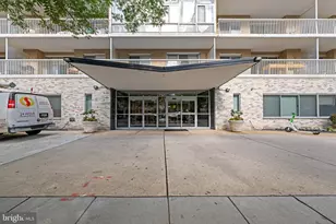 730 24th St NW, Washington, DC 20037 - Photo 23