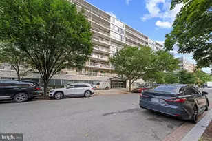 730 24th St NW, Washington, DC 20037 - Photo 5