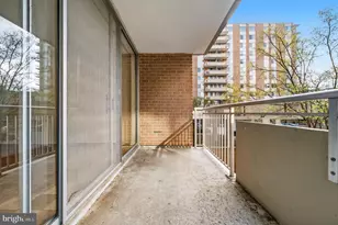 3001 Veazey Terrace NW, Washington, DC 20008 - Photo 19