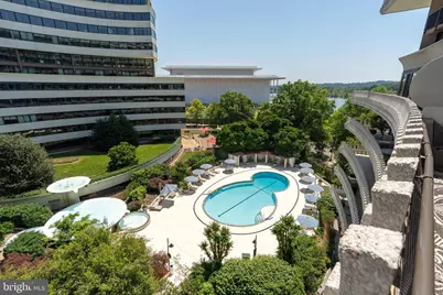 700 New Hampshire Avenue NW #703, Washington, DC 20037 - Photo 33