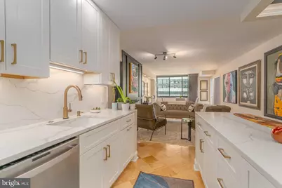 700 New Hampshire Avenue NW #703, Washington, DC 20037 - Photo 11
