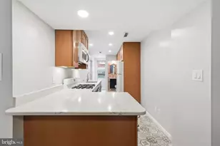 914 N St NW, Washington, DC 20001 - Photo 17