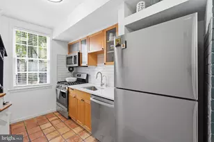 19 Snows Ct NW, Washington, DC 20037 - Photo 11