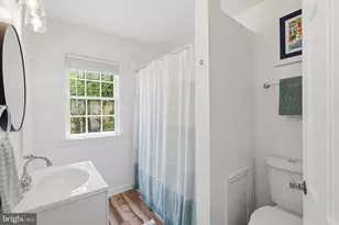 19 Snows Ct NW, Washington, DC 20037 - Photo 17