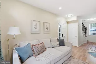19 Snows Ct NW, Washington, DC 20037 - Photo 9
