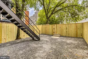 1105 16th St NE, Washington, DC 20002 - Photo 29