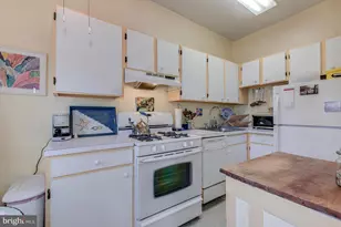 1010 25th St NW, Washington, DC 20037 - Photo 9