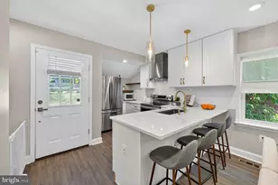 6004 Clay St NE, Washington, DC 20019 - Photo 9