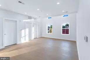 1109 NW Fern Street NW, Washington, DC 20012 - Photo 9
