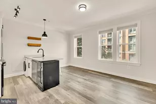 1121 24th St NW, Washington, DC 20037 - Photo 3