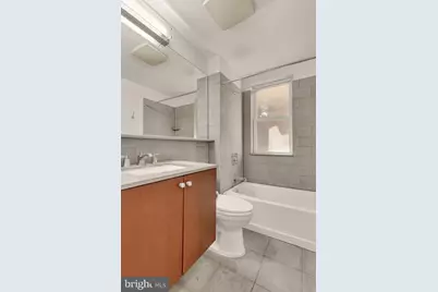 1121 24th Street NW #209, Washington, DC 20037 - Photo 9