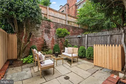 1676 32nd Street NW, Washington, DC 20007 - Photo 5