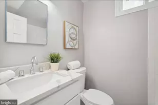 1723 Gales Pl NE, Washington, DC 20002 - Photo 9