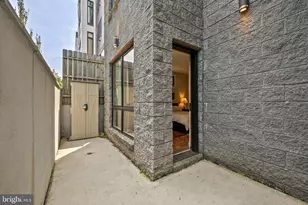 1337 K St SE, Washington, DC 20003 - Photo 39
