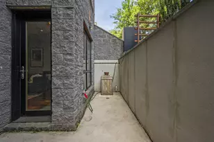 1337 K St SE, Washington, DC 20003 - Photo 31