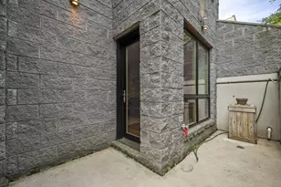 1337 K St SE, Washington, DC 20003 - Photo 33