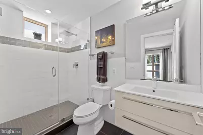 1337 K Street SE #101, Washington, DC 20003 - Photo 27