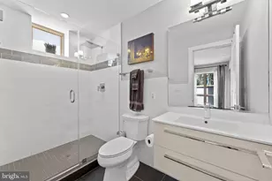 1337 K St SE, Washington, DC 20003 - Photo 27